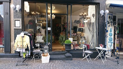 Allures, Magasin de Vêtements à Montluçon