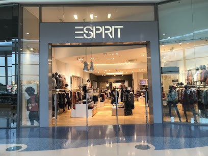 ESPRIT, Magasin de Vêtements à Pornic