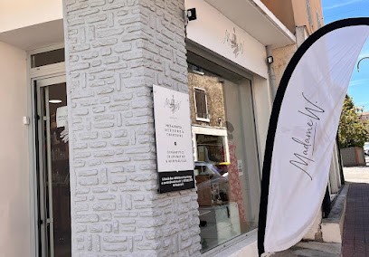 Madame W, Magasin de Vêtements à Saint-Priest