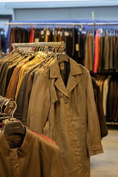 Compagnie Du Cuir, Magasin de Vêtements à Mandelieu-la-Napoule