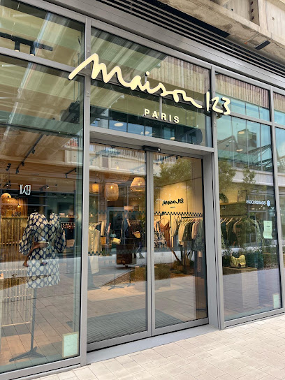 Maison 123 Magasin De Vêtements à Saint-Martin-d'Hères