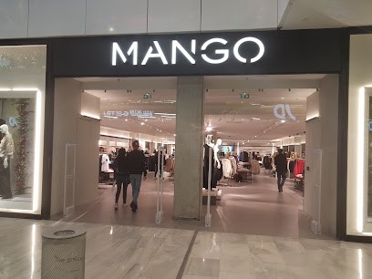 MANGO, Magasin de Vêtements à Metz