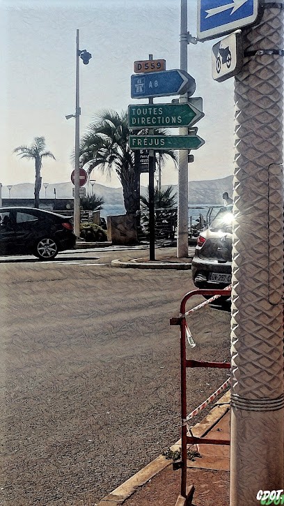 Fréjus Saint-Raphael, Magasin de Vêtements à Fréjus