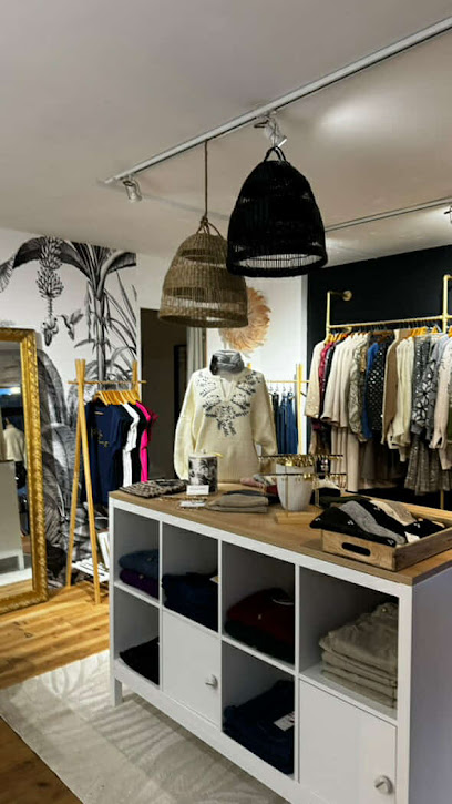 Pampa Boutique Magasin De Vêtements à Crozon