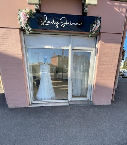 LadyShine (location Et Vente De Robes De Mariée), Magasin de Vêtements à Vaulx-en-Velin