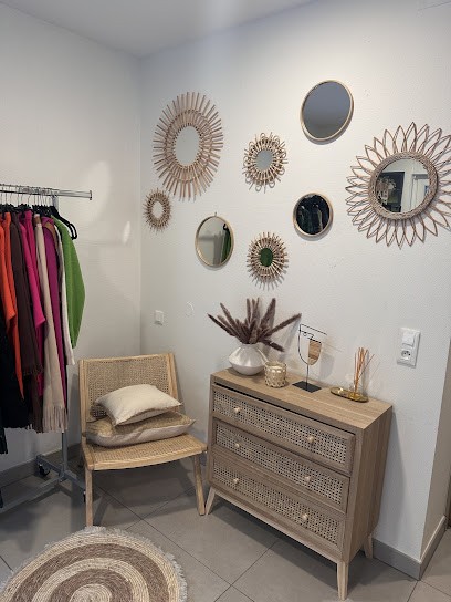 La garde-robe de Nina, Magasin de Vêtements à Strasbourg