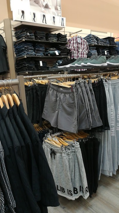 La Halle Lavaur, Magasin de Vêtements à Lavaur