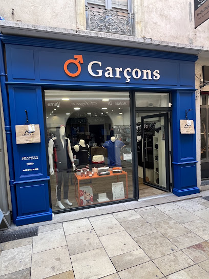 O Garçons Magasin De Vêtements à Nîmes