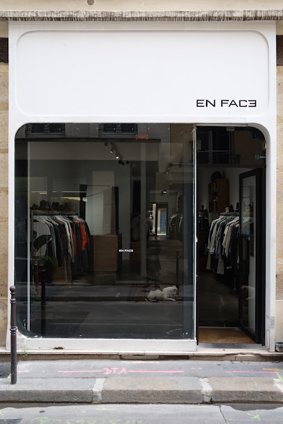 En Face Store Magasin De Vêtements à Paris 03