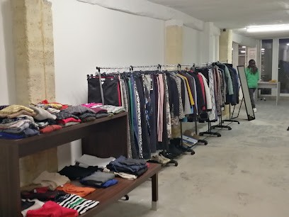 Chic & Frip, Magasin de Vêtements à Montendre