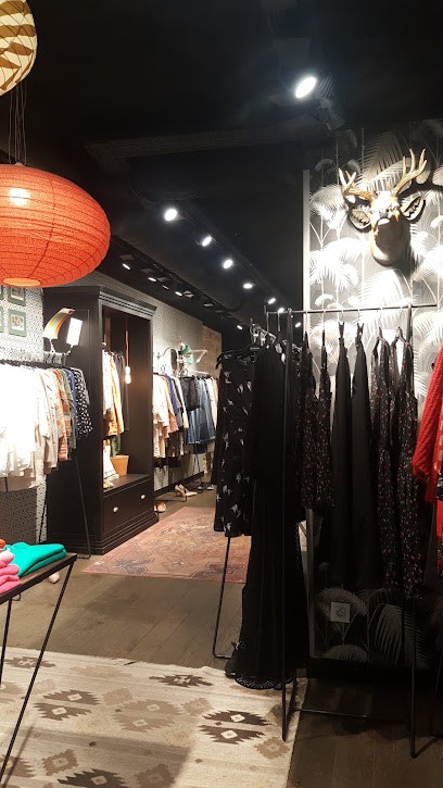 La Fée Maraboutée, Magasin de Vêtements à Paris 15