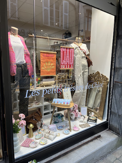 Les Petits Trésors De Chloé Magasin De Vêtements à Quimper