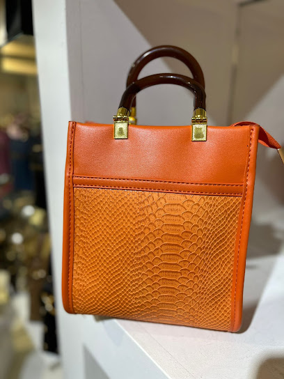 Les Belles Dames Magasin De Vêtements à Meilleray
