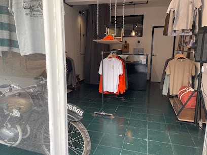 Many Many, Magasin de Vêtements à Lavaur