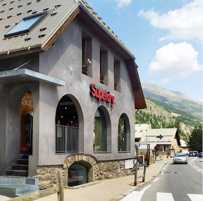 Superdry Serre Chevalier, Magasin de Vêtements au Monêtier-les-Bains