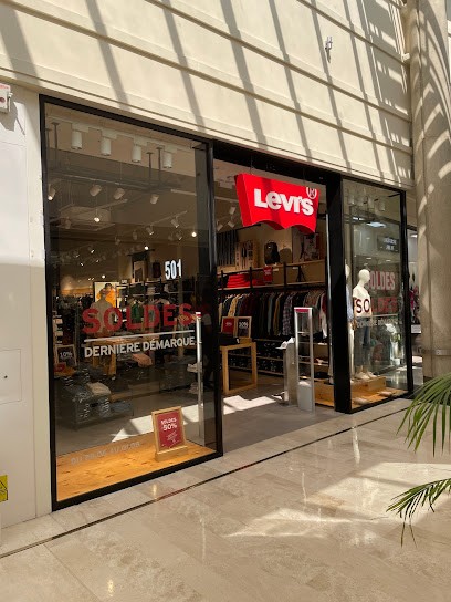 Levi's® Tourville La Rivière, Magasin de Vêtements à Tourville-la-Rivière
