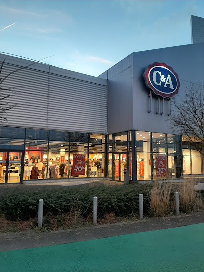 C&A, Magasin de Vêtements à Noyelles-Godault