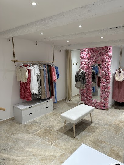 Amor Mlr, Magasin de Vêtements à Sanary-sur-Mer