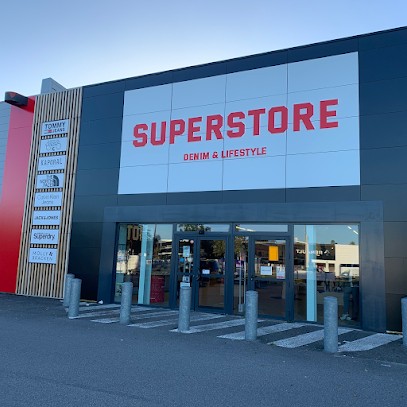SUPERSTORE Redon, Magasin de Vêtements à Redon