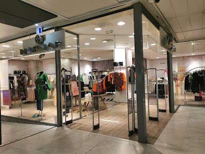 NAF NAF PARIS MONTPARNASSE, Magasin de Vêtements à Paris 15