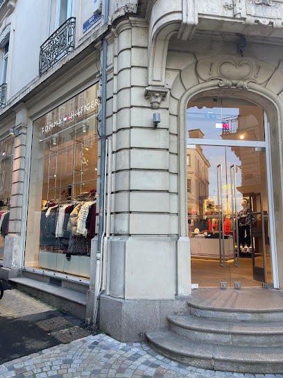 Tommy Hilfiger, Magasin de Vêtements au Mans