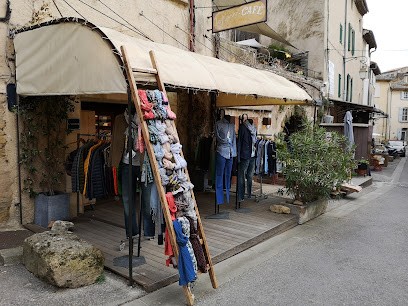 A.V.H Boutique, Magasin de Vêtements à Lourmarin