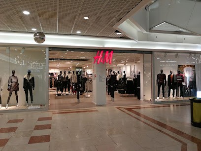H&M, Magasin de Vêtements à Limoges