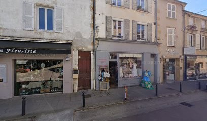 Laure Biasini Couture, Magasin de Vêtements à Marcigny