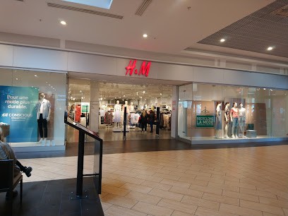 H&M, Magasin de Vêtements à Marseille 11