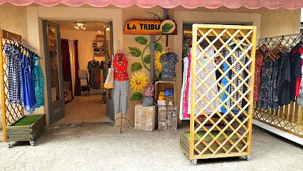 La Tribu Distrib, Magasin de Vêtements aux Vans