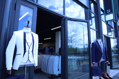 Royaume Du Costume Magasin De Vêtements à Tremblay-en-France