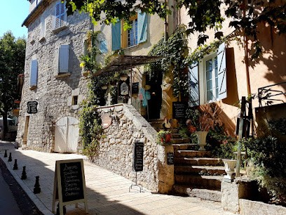 Les Marches Du Passé, Magasin de Vêtements à La Cadière-d'Azur