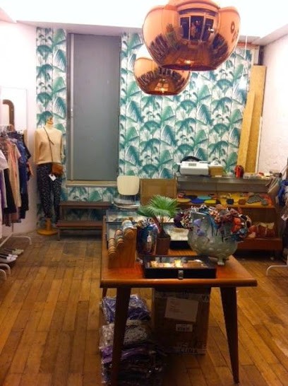 Tante Huguette, Magasin de Vêtements aux Sables-d'Olonne