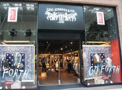 Levi's® Noyelles Godault, Magasin de Vêtements à Noyelles-Godault