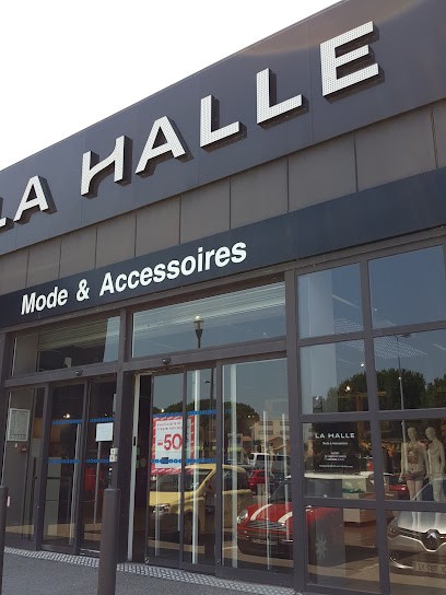 Halle Fashion And Accessories, Magasin de Vêtements à Salon-de-Provence