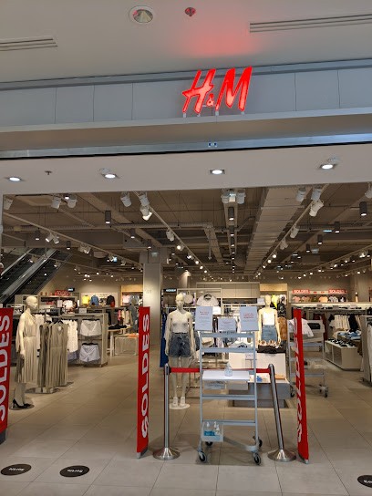 H&M, Magasin de Vêtements à Trélissac