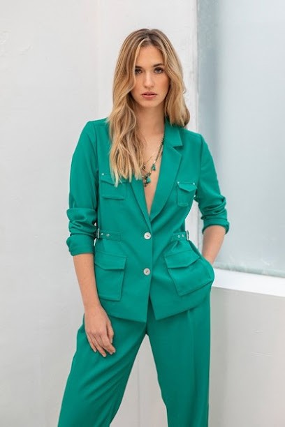 Elora Valdaine, Magasin de Vêtements à Saint-Geoire-en-Valdaine