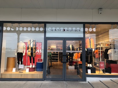 Tommy Hilfiger Outlet, Magasin de Vêtements à Pont-Sainte-Marie