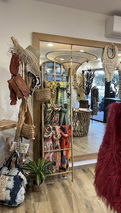 Knyss Boutique Carqueiranne Magasin De Vêtements à Carqueiranne