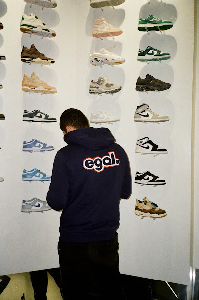 Egal Clothing Magasin De Vêtements à Cholet