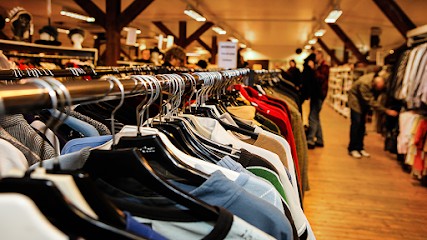 L'Empire Des Marques, Magasin de Vêtements à Saint-Léonard