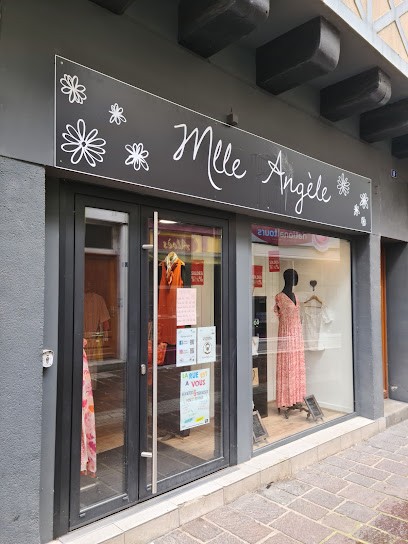 Mlle Angèle, Magasin de Vêtements à Pontivy