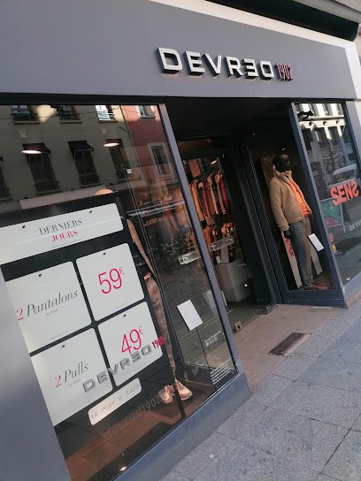 DEVRED1902, Magasin de Vêtements à Gap