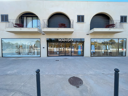 Mango Magasin De Vêtements à Belgodère