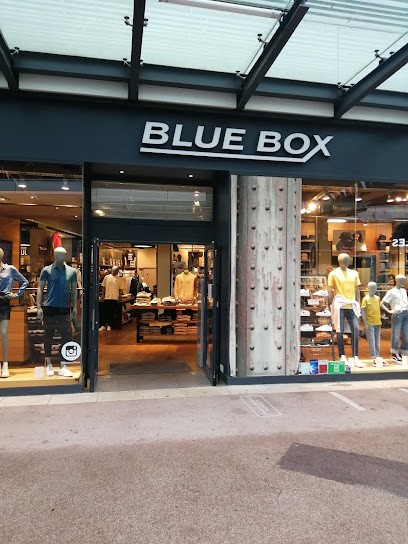 Blue Box, Magasin de Vêtements à Fréjus
