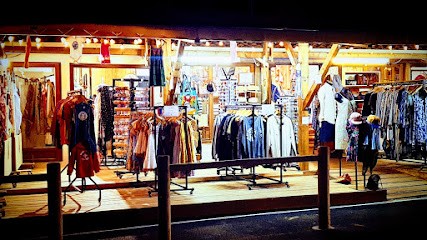 Salvador Melo, Magasin de Vêtements à Vielle-Saint-Girons