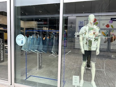 JACK & JONES, Magasin de Vêtements à Honfleur
