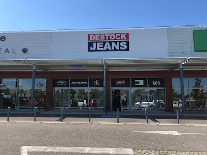 Destock Jeans, Magasin de Vêtements à Seynod