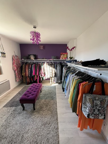 Pleine Lune, Magasin de Vêtements à Saint-Jeoire-Prieuré