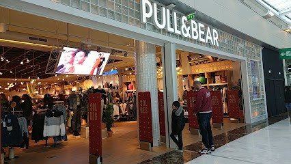 Pull&Bear, Magasin de Vêtements à Lieusaint